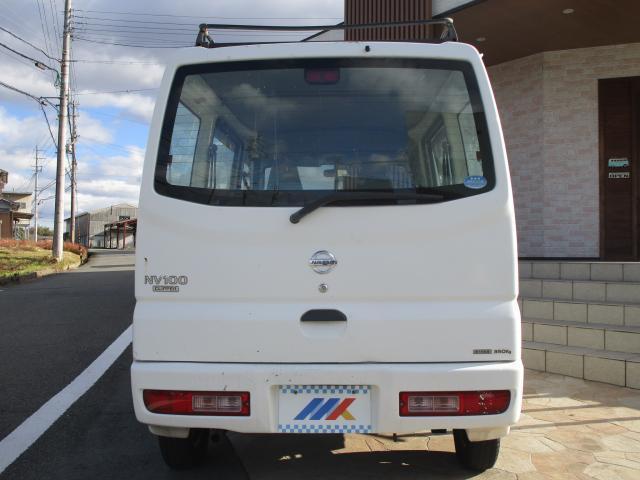 ���͎Ԃ�ʂ��đ�R�̐l�Ɋ��Œ�����悤�P��P��S�����߂Ĕ̔����Ă���܂��B�R�����g��ǂ�Œ��������q�l�Ɏ��̋C�������`���΍K���ł��B