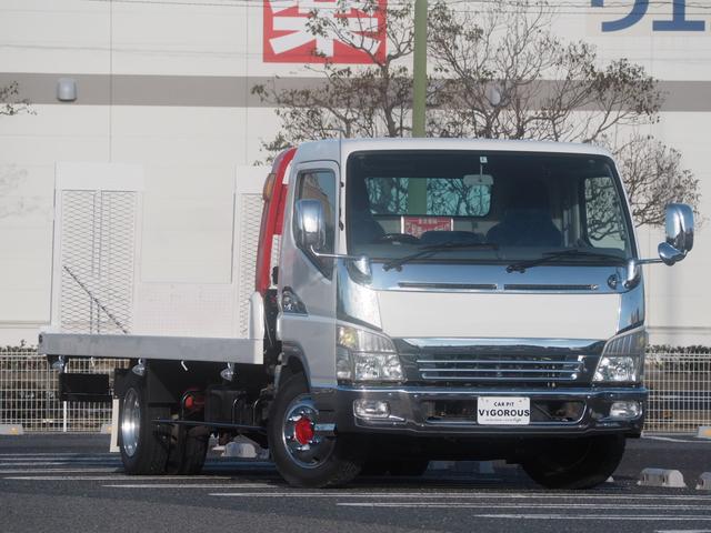 　積載車２０００ｋｇ　タダノＳＳ－３４　油圧リアゲート　ウインチ　ラジコン　アルコアホイル　メッキパーツ　荷台内寸（幅２０６長さ５７３）電格ミラー　４Ｍ５０エンジン　ＬＥＤマーカー　ＨＤＤナビ　Ｂカメラ(4枚目)