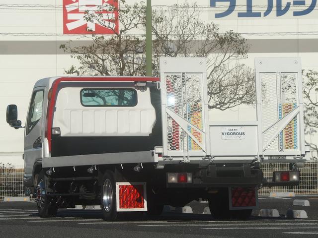 　積載車２０００ｋｇ　タダノＳＳ－３４　油圧リアゲート　ウインチ　ラジコン　アルコアホイル　メッキパーツ　荷台内寸（幅２０６長さ５７３）電格ミラー　４Ｍ５０エンジン　ＬＥＤマーカー　ＨＤＤナビ　Ｂカメラ(19枚目)