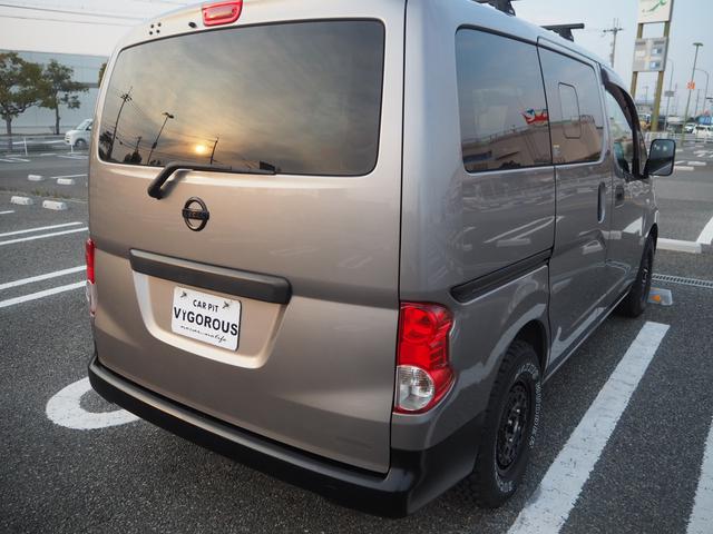 ＮＶ２００バネットバン ＤＸ　ユーザー様買取車　ＸＴＲＥＭＥ－Ｊ１４ＡＷ　ＭＡＸＸＩＳタイヤ　５ＭＴ　ルーフラッククロスバー　ＣＤ　ＵＳＢ　Ｂｌｕｅｔｏｏｔｈ　ＥＴＣ　キーレス　荷台フローリング仕様　社外ステアリング（69枚目）