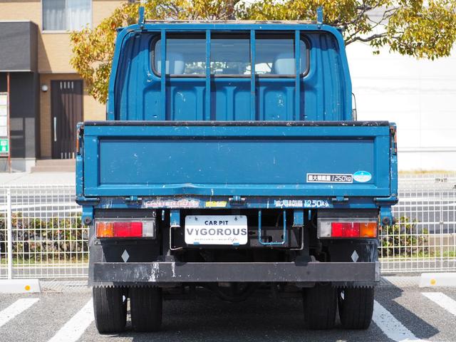 Ｗキャブ　Ｗキャブ　メッキパーツ　ＥＴＣ　積載１２５０ｋｇ　後輪Ｗタイヤ　リヤヒーター　荷台内寸長さ２１１ｃｍ幅１６１ｃｍ高さ３８ｃｍ　ステアリングカバー　パワステ　前席パワーウィンドウ(16枚目)