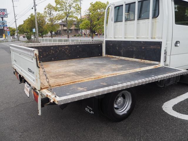 Ｗキャブフルフラットロー　積載１５００ｋｇ　新品（メッキパーツ／アオリ縞板／フォグランプ／ハンドルカバー）　後輪Ｗタイヤ　キーレス　５速ＭＴ　荷台内寸長さ２０８ｃｍ幅１６１ｃｍ高さ３８ｃｍ(68枚目)