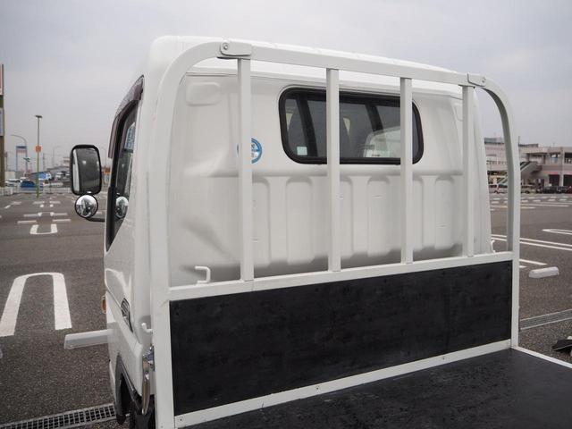 キャンター 　ハイブリッド車　メッキパーツ　最積２０００ｋｇ　後輪Ｗタイヤ　左右電動格納ミラー　荷台内寸３１１ｃｍ×１６１ｃｍ×３８ｃｍ　１ナンバー（70枚目）