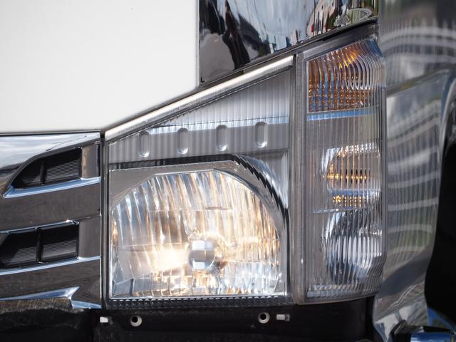 エルフトラック Wキャブフルフラットロー 4WD 最積1500kg メッキパーツ アオリ縞板 後輪Wタイヤ ハンドル/シートカバ- ETC ドラレコ サイドマーカー キーレス 荷台内寸207cm×161cm×36cm(8枚目)