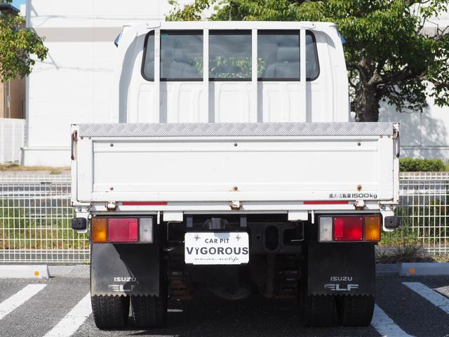 エルフトラック Wキャブフルフラットロー 4WD 最積1500kg メッキパーツ アオリ縞板 後輪Wタイヤ ハンドル/シートカバ- ETC ドラレコ サイドマーカー キーレス 荷台内寸207cm×161cm×36cm(17枚目)