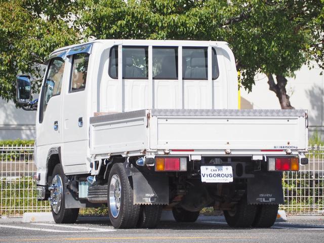 エルフトラック Wキャブフルフラットロー 4WD 最積1500kg メッキパーツ アオリ縞板 後輪Wタイヤ ハンドル/シートカバ- ETC ドラレコ サイドマーカー キーレス 荷台内寸207cm×161cm×36cm(18枚目)