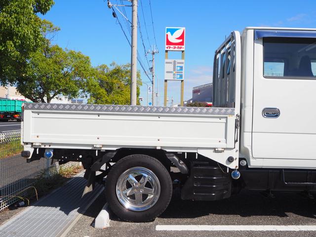 エルフトラック Wキャブフルフラットロー 4WD 最積1500kg メッキパーツ アオリ縞板 後輪Wタイヤ ハンドル/シートカバ- ETC ドラレコ サイドマーカー キーレス 荷台内寸207cm×161cm×36cm(53枚目)