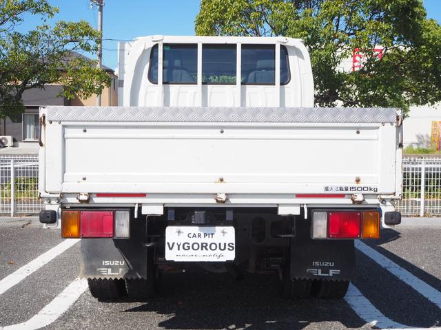 エルフトラック Wキャブフルフラットロー 4WD 最積1500kg メッキパーツ アオリ縞板 後輪Wタイヤ ハンドル/シートカバ- ETC ドラレコ サイドマーカー キーレス 荷台内寸207cm×161cm×36cm(66枚目)