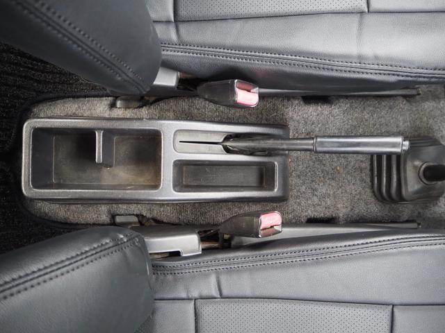 ジムニー ランドベンチャー　リフトアップ　１６ＡＷ　ＴＯＹＯＭ／Ｔタイヤ　社外マフラー／グリル／ステアリング　スキッドバンパー　シートカバー　ＲＡＹＢＲＩＧライト　ＬＥＤライト　ＣＤ　ドラレコ（32枚目）