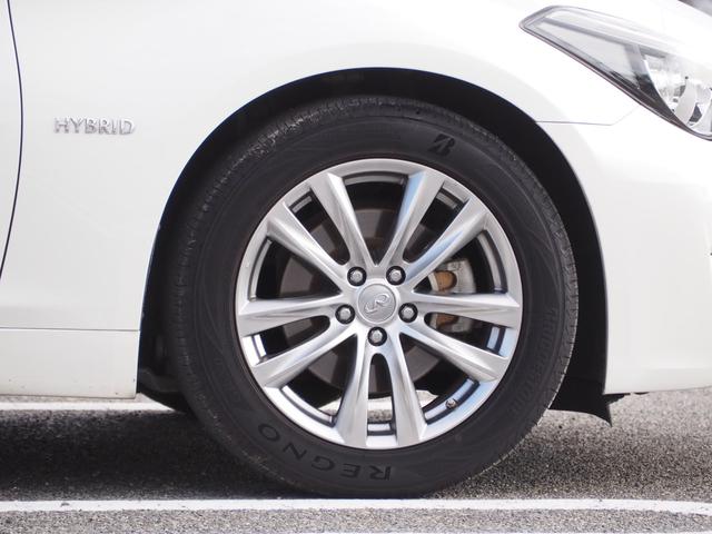 フーガハイブリッド ベースグレード　１８ＡＷ　レグノタイヤ　ＨＤＤナビ　地デジ　ＤＶＤ／ＣＤ／ＢＴ　ドラレコ　ＥＴＣ　Ｆ／Ｓ／Ｂカメラ　アラウンドビューモニター　ハーフレザーシート　スマートキー　オットマン　ＬＥＤライト（12枚目）