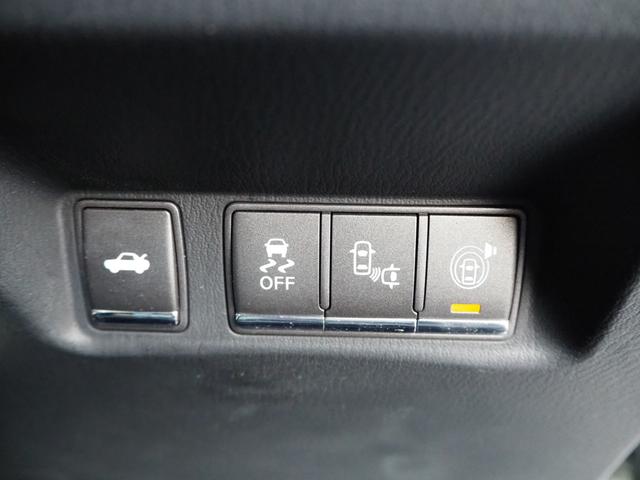 フーガハイブリッド ベースグレード　１８ＡＷ　レグノタイヤ　ＨＤＤナビ　地デジ　ＤＶＤ／ＣＤ／ＢＴ　ドラレコ　ＥＴＣ　Ｆ／Ｓ／Ｂカメラ　アラウンドビューモニター　ハーフレザーシート　スマートキー　オットマン　ＬＥＤライト（40枚目）