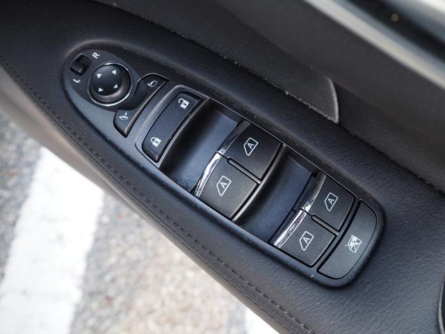 フーガハイブリッド ベースグレード　１８ＡＷ　レグノタイヤ　ＨＤＤナビ　地デジ　ＤＶＤ／ＣＤ／ＢＴ　ドラレコ　ＥＴＣ　Ｆ／Ｓ／Ｂカメラ　アラウンドビューモニター　ハーフレザーシート　スマートキー　オットマン　ＬＥＤライト（52枚目）