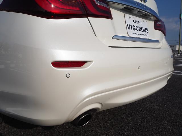 フーガハイブリッド ベースグレード　１８ＡＷ　レグノタイヤ　ＨＤＤナビ　地デジ　ＤＶＤ／ＣＤ／ＢＴ　ドラレコ　ＥＴＣ　Ｆ／Ｓ／Ｂカメラ　アラウンドビューモニター　ハーフレザーシート　スマートキー　オットマン　ＬＥＤライト（76枚目）