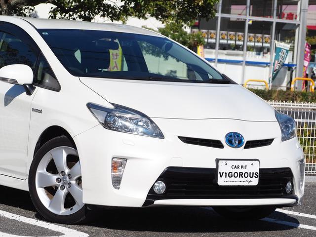 プリウス Ｓツーリングセレクション　１７ＡＷ　ナビ　地デジ　ＤＶＤ／ＣＤ／Ｂｌｕｅｔｏｏｔｈ　バックカメラ　ＥＴＣ　ドラレコ　ＬＥＤライト　スマートキー（9枚目）