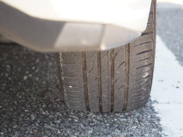 プリウス Ｓツーリングセレクション　１７ＡＷ　ナビ　地デジ　ＤＶＤ／ＣＤ／Ｂｌｕｅｔｏｏｔｈ　バックカメラ　ＥＴＣ　ドラレコ　ＬＥＤライト　スマートキー（20枚目）