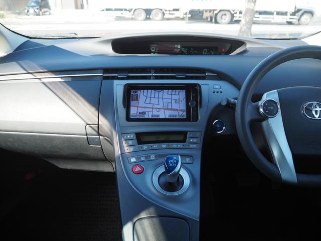 プリウス Ｓツーリングセレクション　１７ＡＷ　ナビ　地デジ　ＤＶＤ／ＣＤ／Ｂｌｕｅｔｏｏｔｈ　バックカメラ　ＥＴＣ　ドラレコ　ＬＥＤライト　スマートキー（24枚目）