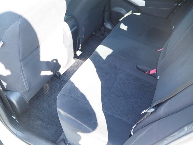 プリウス Ｓツーリングセレクション　１７ＡＷ　ナビ　地デジ　ＤＶＤ／ＣＤ／Ｂｌｕｅｔｏｏｔｈ　バックカメラ　ＥＴＣ　ドラレコ　ＬＥＤライト　スマートキー（47枚目）