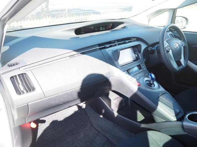 プリウス Ｓツーリングセレクション　１７ＡＷ　ナビ　地デジ　ＤＶＤ／ＣＤ／Ｂｌｕｅｔｏｏｔｈ　バックカメラ　ＥＴＣ　ドラレコ　ＬＥＤライト　スマートキー（50枚目）