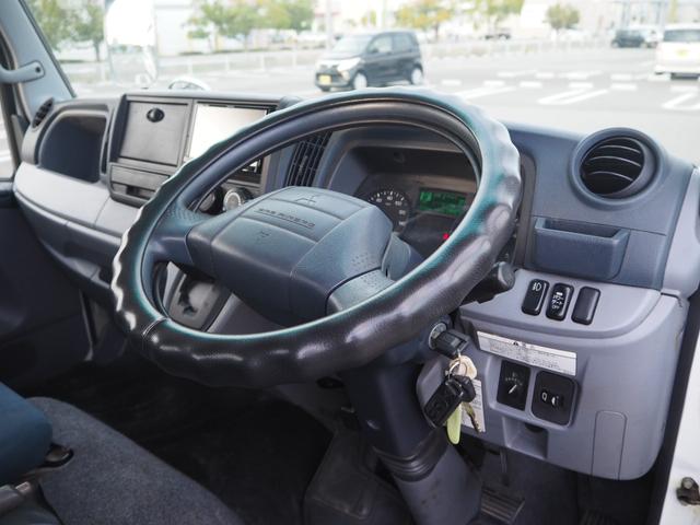 キャンター 平ボディ　パワーゲート付き　極東パワーゲート　昇降荷重６００ｋｇ（９４ｃｍ×１５８ｃｍ）　最積１５００ｋｇ　荷台内寸１６０ｃｍ×３０８ｃｍ×３８ｃｍ　後輪Ｗタイヤ　メッキパーツ　アオリ縞板　ナビ　地デジ　ＤＶＤ／ＣＤ／ＢＴ（21枚目）