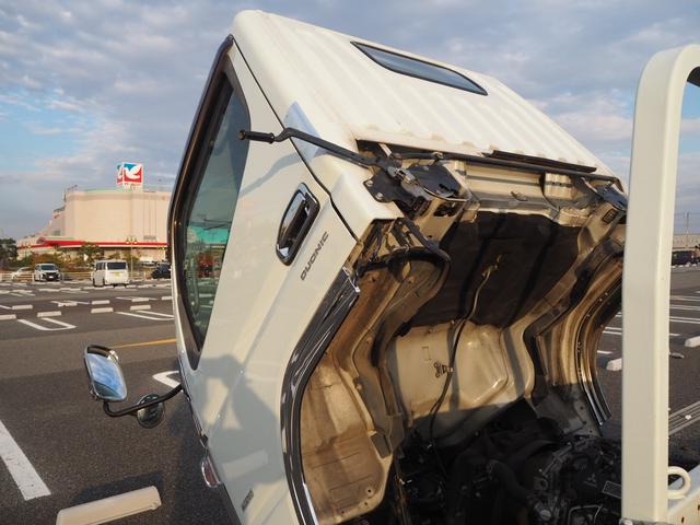 キャンター 平ボディ　パワーゲート付き　極東パワーゲート　昇降荷重６００ｋｇ（９４ｃｍ×１５８ｃｍ）　最積１５００ｋｇ　荷台内寸１６０ｃｍ×３０８ｃｍ×３８ｃｍ　後輪Ｗタイヤ　メッキパーツ　アオリ縞板　ナビ　地デジ　ＤＶＤ／ＣＤ／ＢＴ（52枚目）