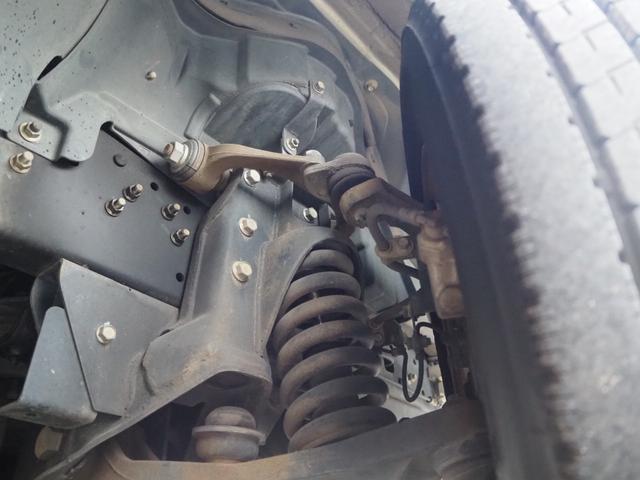 キャンター 平ボディ　パワーゲート付き　極東パワーゲート　昇降荷重６００ｋｇ（９４ｃｍ×１５８ｃｍ）　最積１５００ｋｇ　荷台内寸１６０ｃｍ×３０８ｃｍ×３８ｃｍ　後輪Ｗタイヤ　メッキパーツ　アオリ縞板　ナビ　地デジ　ＤＶＤ／ＣＤ／ＢＴ（78枚目）