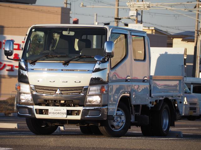 キャンター Ｗキャブ全低床　新明和垂直パワーゲート　昇降荷重６００ｋｇ（１００ｃｍ×１５８ｃｍ）　最積２０００ｋｇ　荷台内寸（２０７ｃｍ×１６１ｃｍ×３７ｃｍ）　後輪Ｗタイヤ　ＥＴＣ　シートカバー／ハンドルカバー　メッキパーツ（4枚目）