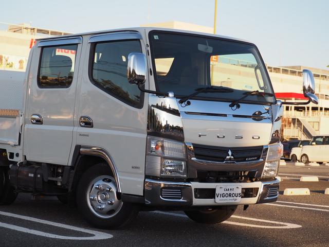 キャンター Ｗキャブ全低床　新明和垂直パワーゲート　昇降荷重６００ｋｇ（１００ｃｍ×１５８ｃｍ）　最積２０００ｋｇ　荷台内寸（２０７ｃｍ×１６１ｃｍ×３７ｃｍ）　後輪Ｗタイヤ　ＥＴＣ　シートカバー／ハンドルカバー　メッキパーツ（9枚目）