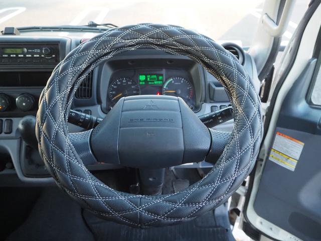 キャンター Ｗキャブ全低床　新明和垂直パワーゲート　昇降荷重６００ｋｇ（１００ｃｍ×１５８ｃｍ）　最積２０００ｋｇ　荷台内寸（２０７ｃｍ×１６１ｃｍ×３７ｃｍ）　後輪Ｗタイヤ　ＥＴＣ　シートカバー／ハンドルカバー　メッキパーツ（23枚目）