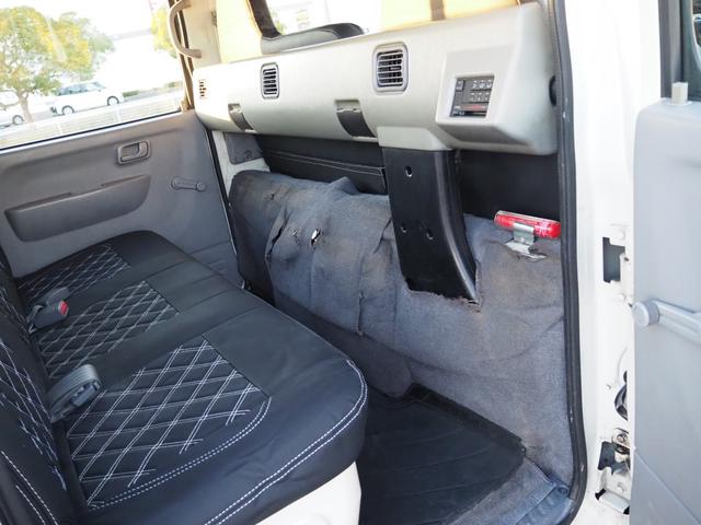 キャンター Ｗキャブ全低床　新明和垂直パワーゲート　昇降荷重６００ｋｇ（１００ｃｍ×１５８ｃｍ）　最積２０００ｋｇ　荷台内寸（２０７ｃｍ×１６１ｃｍ×３７ｃｍ）　後輪Ｗタイヤ　ＥＴＣ　シートカバー／ハンドルカバー　メッキパーツ（37枚目）