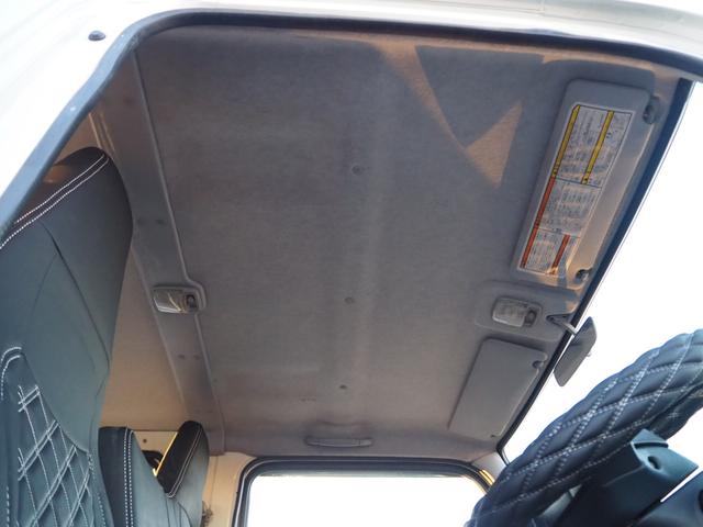 キャンター Ｗキャブ全低床　新明和垂直パワーゲート　昇降荷重６００ｋｇ（１００ｃｍ×１５８ｃｍ）　最積２０００ｋｇ　荷台内寸（２０７ｃｍ×１６１ｃｍ×３７ｃｍ）　後輪Ｗタイヤ　ＥＴＣ　シートカバー／ハンドルカバー　メッキパーツ（51枚目）