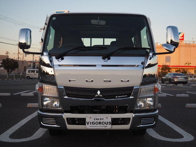 キャンター Ｗキャブ全低床　新明和垂直パワーゲート　昇降荷重６００ｋｇ（１００ｃｍ×１５８ｃｍ）　最積２０００ｋｇ　荷台内寸（２０７ｃｍ×１６１ｃｍ×３７ｃｍ）　後輪Ｗタイヤ　ＥＴＣ　シートカバー／ハンドルカバー　メッキパーツ（58枚目）