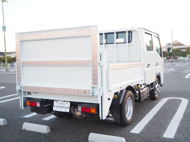 キャンター Ｗキャブ全低床　新明和垂直パワーゲート　昇降荷重６００ｋｇ（１００ｃｍ×１５８ｃｍ）　最積２０００ｋｇ　荷台内寸（２０７ｃｍ×１６１ｃｍ×３７ｃｍ）　後輪Ｗタイヤ　ＥＴＣ　シートカバー／ハンドルカバー　メッキパーツ（64枚目）
