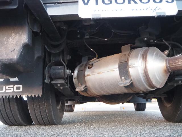 キャンター Ｗキャブ全低床　新明和垂直パワーゲート　昇降荷重６００ｋｇ（１００ｃｍ×１５８ｃｍ）　最積２０００ｋｇ　荷台内寸（２０７ｃｍ×１６１ｃｍ×３７ｃｍ）　後輪Ｗタイヤ　ＥＴＣ　シートカバー／ハンドルカバー　メッキパーツ（75枚目）