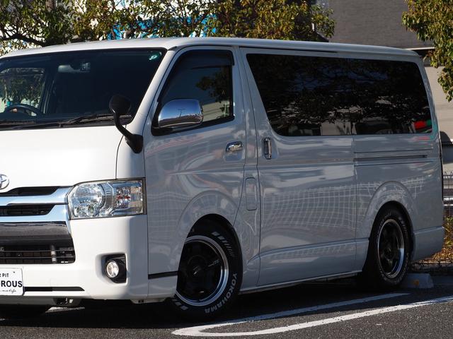 ハイエースバン ロングスーパーＧＬ　ローダウン　１６ＡＷ　ＰＡＲＡＤＡタイヤ　ナビ　地デジ　ＤＶＤ／ＣＤ／Ｂｌｕｅｔｏｏｔｈ／ＵＳＢ　バックカメラ　ＥＴＣ　ドラレコ　ベッドキット　ＬＥＤテール／ライト　スマートキー（6枚目）