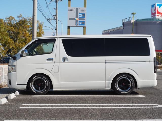 ハイエースバン ロングスーパーＧＬ　ローダウン　１６ＡＷ　ＰＡＲＡＤＡタイヤ　ナビ　地デジ　ＤＶＤ／ＣＤ／Ｂｌｕｅｔｏｏｔｈ／ＵＳＢ　バックカメラ　ＥＴＣ　ドラレコ　ベッドキット　ＬＥＤテール／ライト　スマートキー（13枚目）