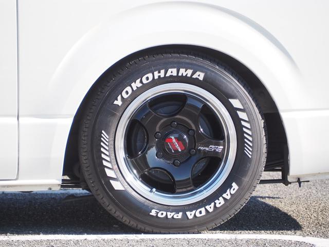 ハイエースバン ロングスーパーＧＬ　ローダウン　１６ＡＷ　ＰＡＲＡＤＡタイヤ　ナビ　地デジ　ＤＶＤ／ＣＤ／Ｂｌｕｅｔｏｏｔｈ／ＵＳＢ　バックカメラ　ＥＴＣ　ドラレコ　ベッドキット　ＬＥＤテール／ライト　スマートキー（15枚目）