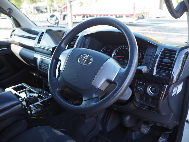 ハイエースバン ロングスーパーＧＬ　ローダウン　１６ＡＷ　ＰＡＲＡＤＡタイヤ　ナビ　地デジ　ＤＶＤ／ＣＤ／Ｂｌｕｅｔｏｏｔｈ／ＵＳＢ　バックカメラ　ＥＴＣ　ドラレコ　ベッドキット　ＬＥＤテール／ライト　スマートキー（21枚目）