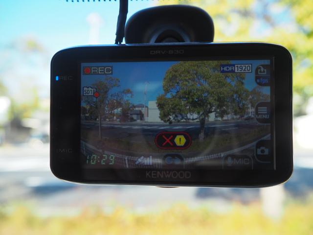 ハイエースバン ロングスーパーＧＬ　ローダウン　１６ＡＷ　ＰＡＲＡＤＡタイヤ　ナビ　地デジ　ＤＶＤ／ＣＤ／Ｂｌｕｅｔｏｏｔｈ／ＵＳＢ　バックカメラ　ＥＴＣ　ドラレコ　ベッドキット　ＬＥＤテール／ライト　スマートキー（41枚目）