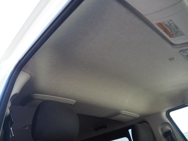 ハイエースバン ロングスーパーＧＬ　ローダウン　１６ＡＷ　ＰＡＲＡＤＡタイヤ　ナビ　地デジ　ＤＶＤ／ＣＤ／Ｂｌｕｅｔｏｏｔｈ／ＵＳＢ　バックカメラ　ＥＴＣ　ドラレコ　ベッドキット　ＬＥＤテール／ライト　スマートキー（58枚目）