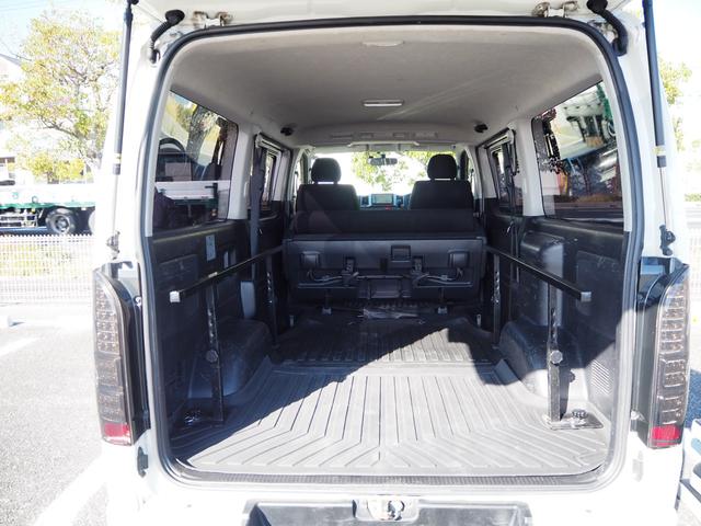 ハイエースバン ロングスーパーＧＬ　ローダウン　１６ＡＷ　ＰＡＲＡＤＡタイヤ　ナビ　地デジ　ＤＶＤ／ＣＤ／Ｂｌｕｅｔｏｏｔｈ／ＵＳＢ　バックカメラ　ＥＴＣ　ドラレコ　ベッドキット　ＬＥＤテール／ライト　スマートキー（61枚目）
