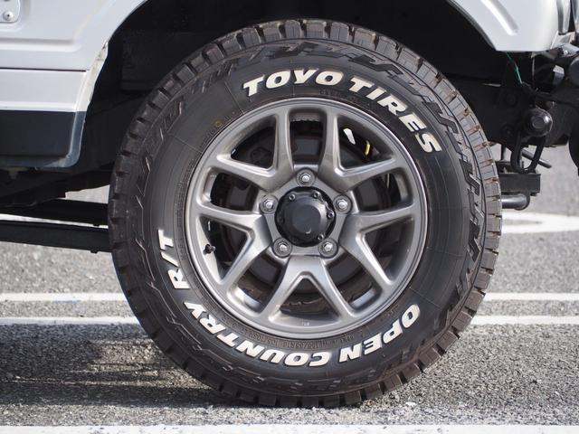 ジムニー ランドベンチャー リフトアップ 16AW TOYOR/Tタイヤ 社外前後バンパー/マフラー/グリル NARDIステアリング RAYBRIGライト フォグ DVD/CD/USB バックカメラ シートカバー LEDライト(12枚目)