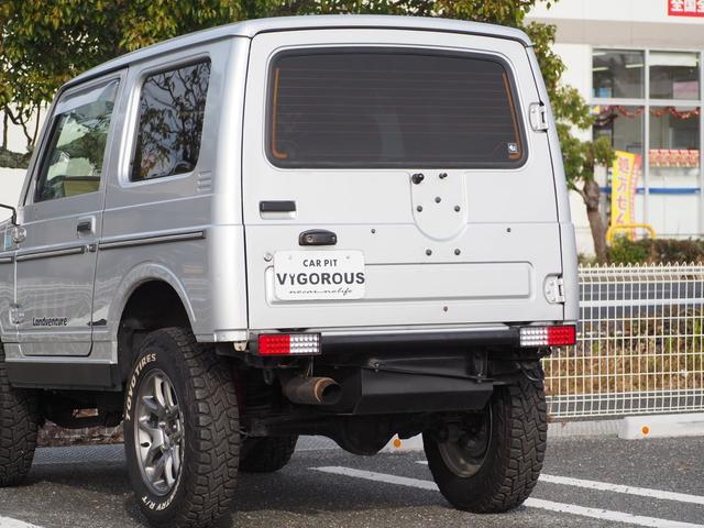 ジムニー ランドベンチャー リフトアップ 16AW TOYOR/Tタイヤ 社外前後バンパー/マフラー/グリル NARDIステアリング RAYBRIGライト フォグ DVD/CD/USB バックカメラ シートカバー LEDライト(19枚目)