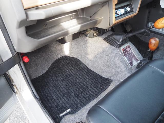 ジムニー ランドベンチャー リフトアップ 16AW TOYOR/Tタイヤ 社外前後バンパー/マフラー/グリル NARDIステアリング RAYBRIGライト フォグ DVD/CD/USB バックカメラ シートカバー LEDライト(40枚目)