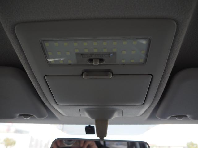 ワゴンＲスティングレー Ｘ　雹害車　ユーザー様買取車　１４ＡＷ　スタッドレスタイヤ　ナビ　地デジ　ＤＶＤ／ＣＤ　バックカメラ　ＥＴＣ　ＨＩＤ（33枚目）