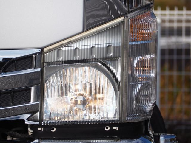 エルフトラック Ｗキャブ　最積２０００ｋｇ　メッキパーツ　アオリ縞板　後輪Ｗタイヤ　ハンドル／シートカバー　ＥＴＣ　荷台内寸２０７ｃｍ×１６１ｃｍ×３８ｃｍ　マーカー　キーレス（8枚目）