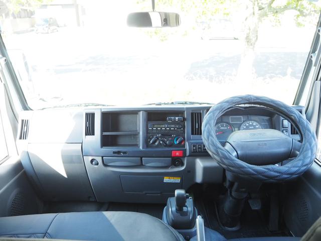 エルフトラック Ｗキャブ　最積２０００ｋｇ　メッキパーツ　アオリ縞板　後輪Ｗタイヤ　ハンドル／シートカバー　ＥＴＣ　荷台内寸２０７ｃｍ×１６１ｃｍ×３８ｃｍ　マーカー　キーレス（22枚目）