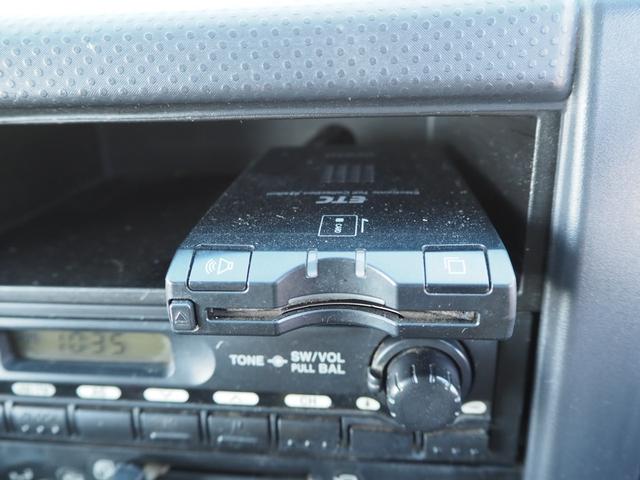 エルフトラック Ｗキャブ　最積２０００ｋｇ　メッキパーツ　アオリ縞板　後輪Ｗタイヤ　ハンドル／シートカバー　ＥＴＣ　荷台内寸２０７ｃｍ×１６１ｃｍ×３８ｃｍ　マーカー　キーレス（29枚目）