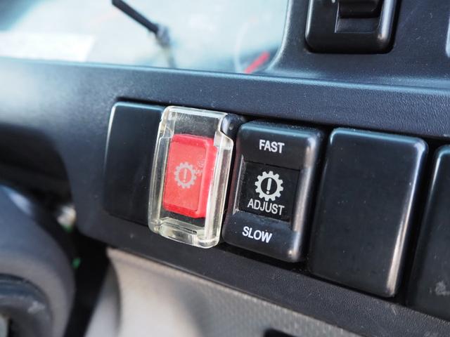 エルフトラック Ｗキャブ　最積２０００ｋｇ　メッキパーツ　アオリ縞板　後輪Ｗタイヤ　ハンドル／シートカバー　ＥＴＣ　荷台内寸２０７ｃｍ×１６１ｃｍ×３８ｃｍ　マーカー　キーレス（35枚目）