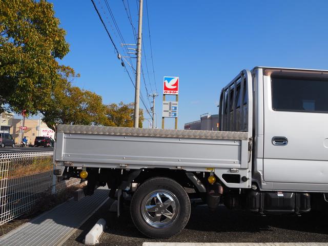 エルフトラック Ｗキャブ　最積２０００ｋｇ　メッキパーツ　アオリ縞板　後輪Ｗタイヤ　ハンドル／シートカバー　ＥＴＣ　荷台内寸２０７ｃｍ×１６１ｃｍ×３８ｃｍ　マーカー　キーレス（49枚目）