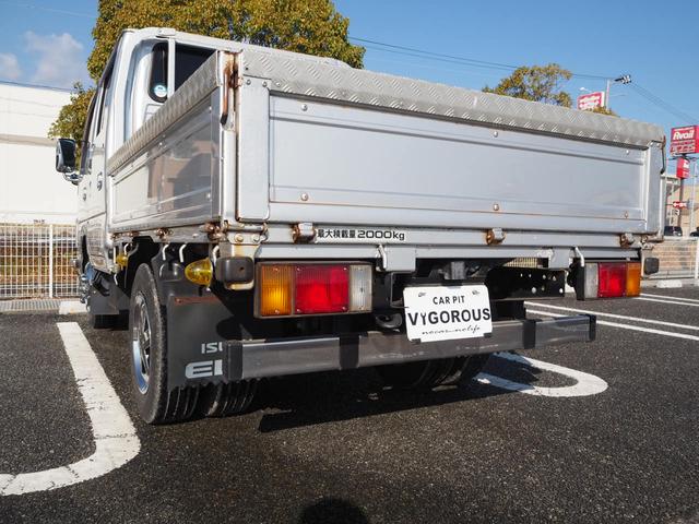 エルフトラック Ｗキャブ　最積２０００ｋｇ　メッキパーツ　アオリ縞板　後輪Ｗタイヤ　ハンドル／シートカバー　ＥＴＣ　荷台内寸２０７ｃｍ×１６１ｃｍ×３８ｃｍ　マーカー　キーレス（67枚目）